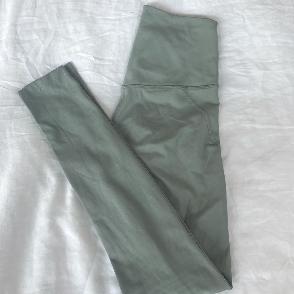 Girlfriend Collective Leggings in Agave